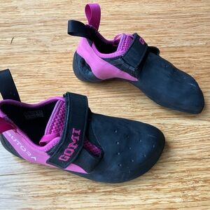 (Brand new sole) Unisex Butora Gomi climbing shoe (US 8/ Women's 9/ EUR 41)